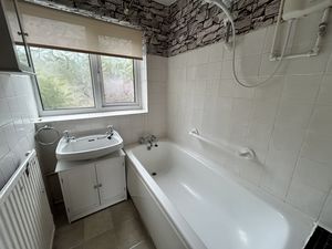 Photo 18- click for photo gallery